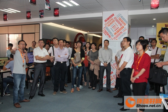 泉州市兩化融合考察團領導一行蒞臨訊網科技視察 泉州市兩化融合考察團領導一行蒞臨訊網科技視察